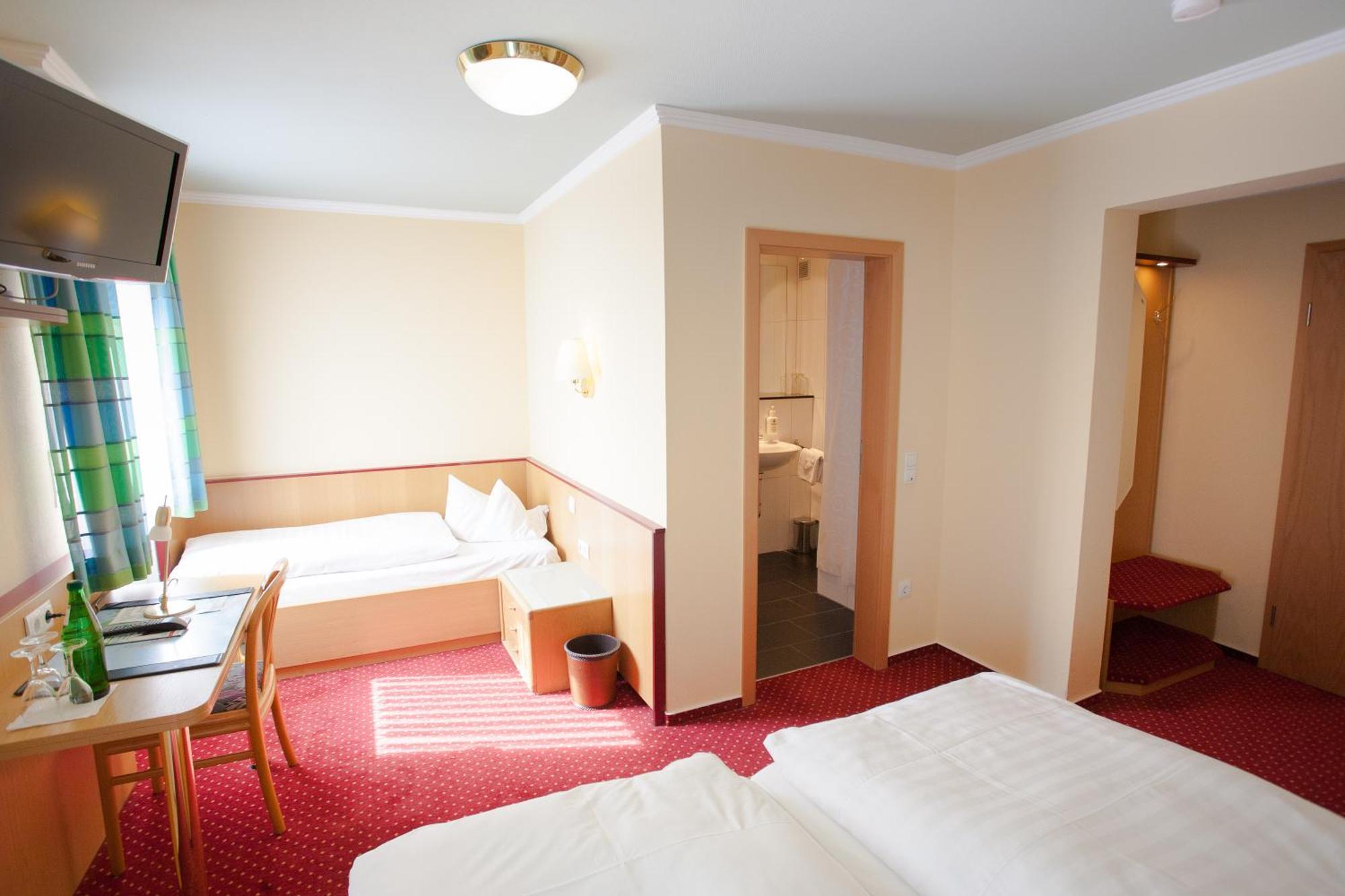 Hotel Restaurant Zur Post Lohfelden Ngoại thất bức ảnh
