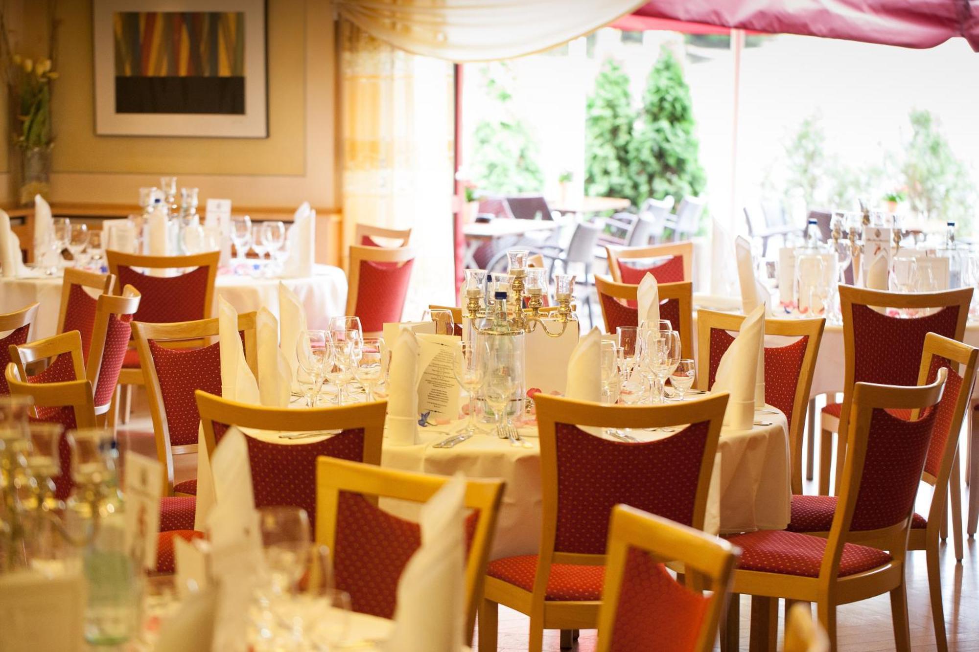 Hotel Restaurant Zur Post Lohfelden Ngoại thất bức ảnh